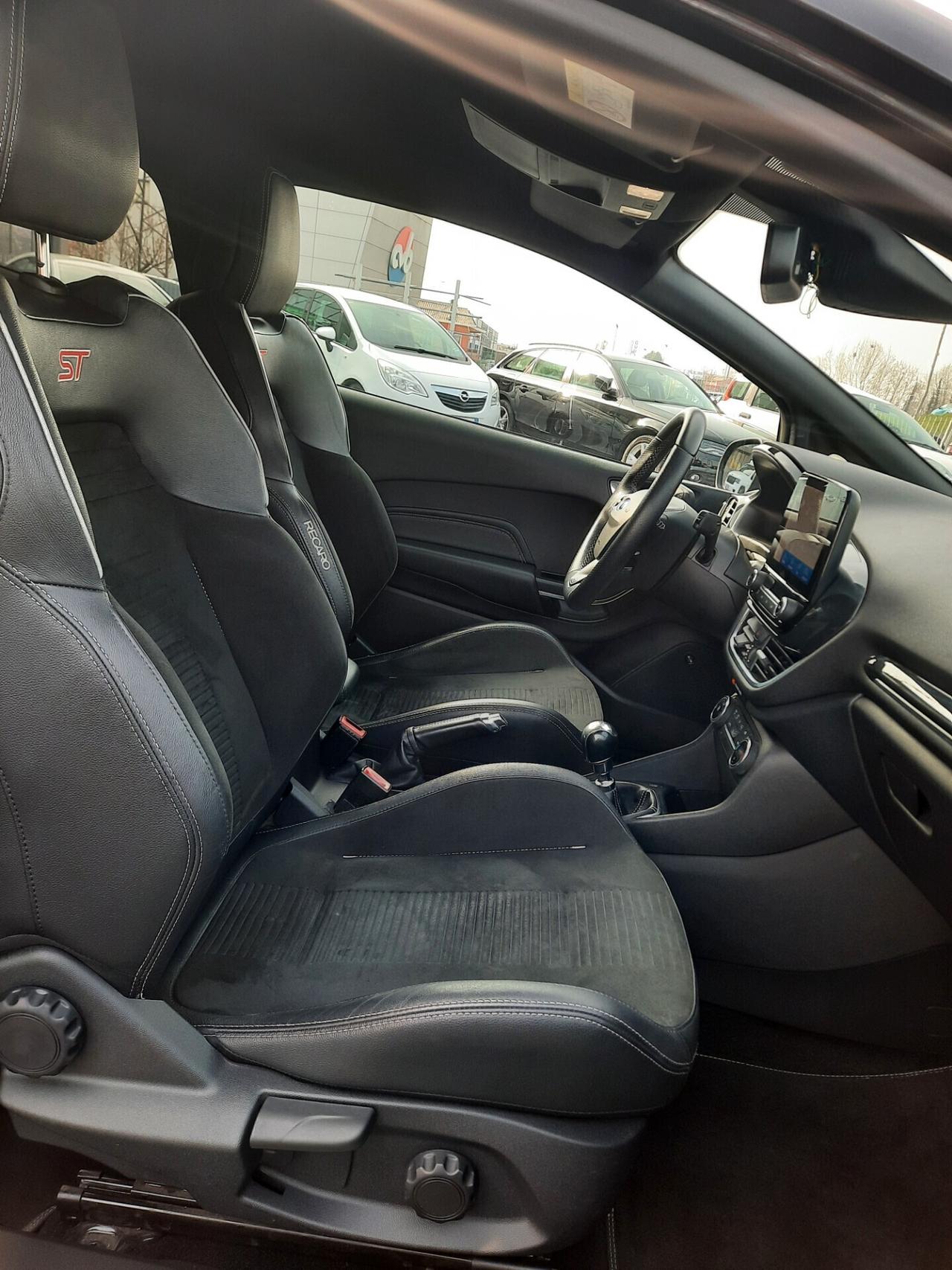 Ford Fiesta ST 200