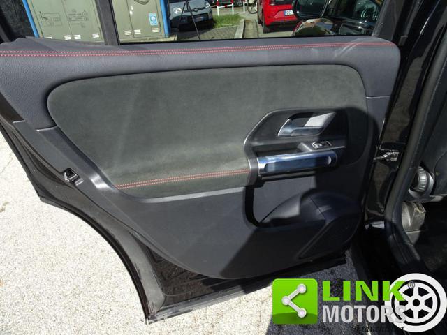 MERCEDES-BENZ GLB 180 d Automatic Premium BLACK PACK *UNIPRO*