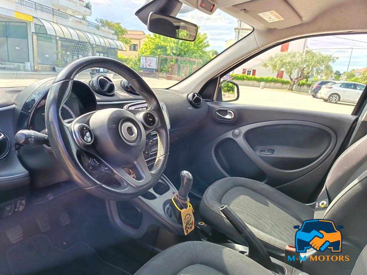 SMART FORFOUR