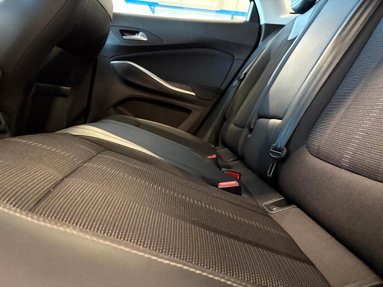 Opel Grandland GS 1.2 Turbo 12V 130 CV 6mt SPOTICAR