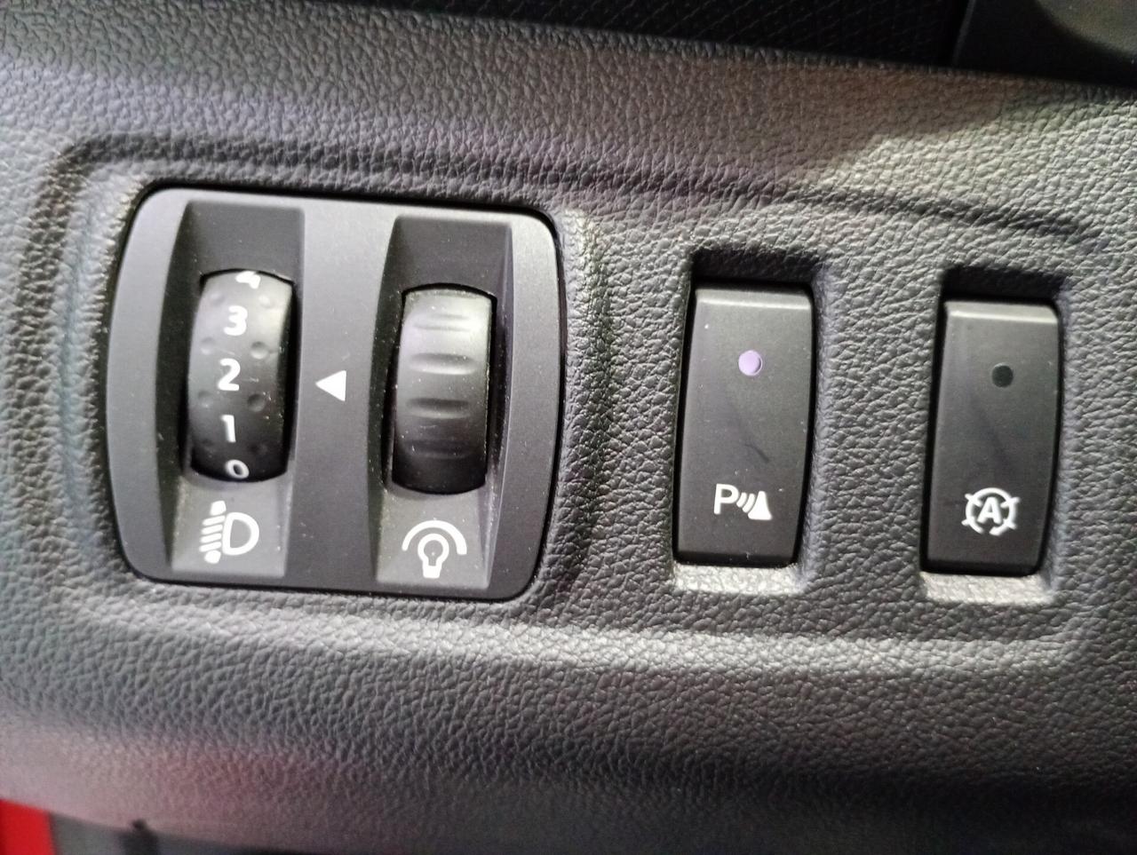 Renault Clio TCe 12V 90CV Start&Stop 5 porte - LIMITED - NEOPATENTATI -