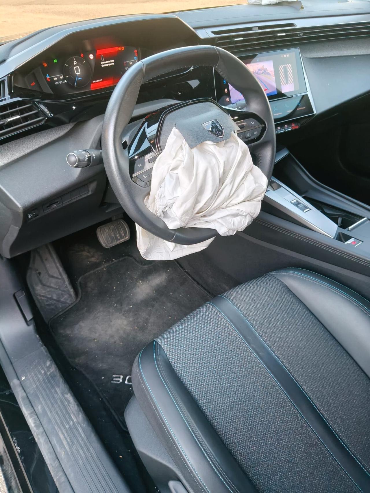 Peugeot 308 BlueHDi 130 S&S SW Allure Pack SINISTRATA