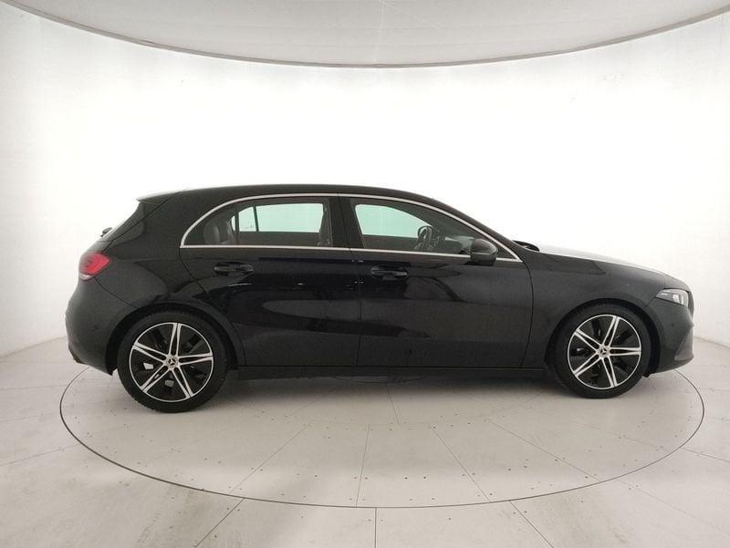 Mercedes-Benz Classe A A 180 d Sport auto