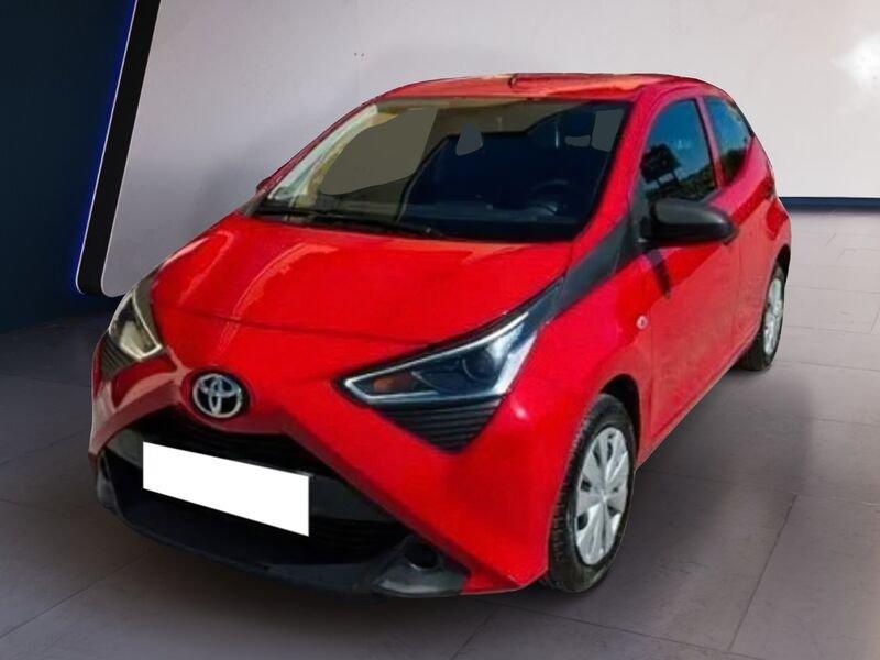 Toyota Aygo Aygo 5p 1.0 x-clusiv red pack m-mt 72cv