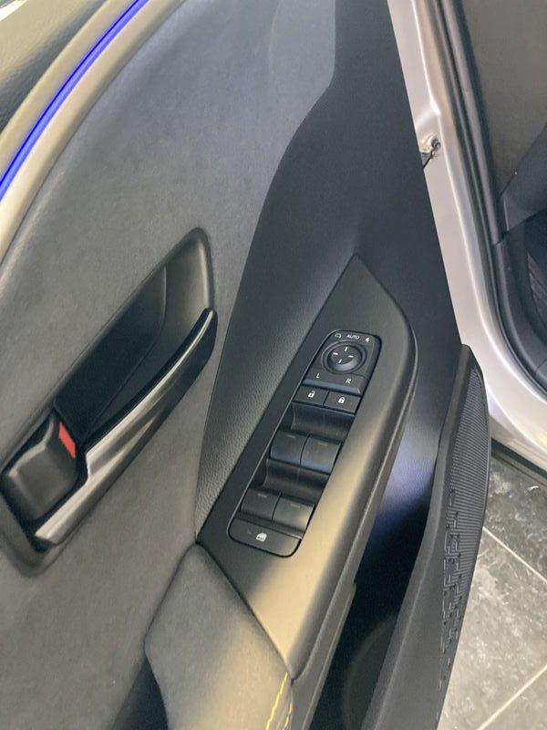 Toyota C-HR 2.0 HV E-CVT Lounge Premiere MY24