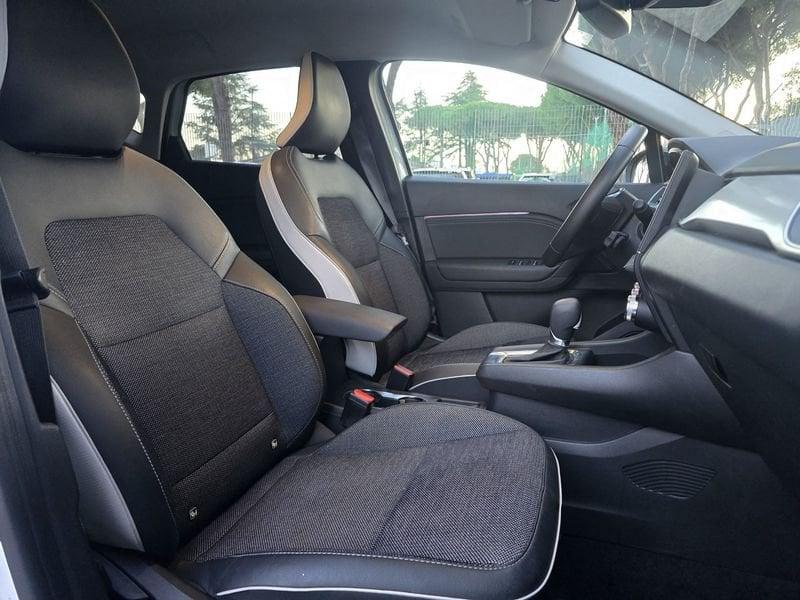 Renault Captur E-Tech hybrid 1.6 E-TECH HEV 145 TECHNO AUTO