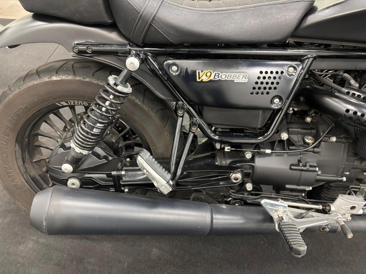 Moto Guzzi V9 BOBBER