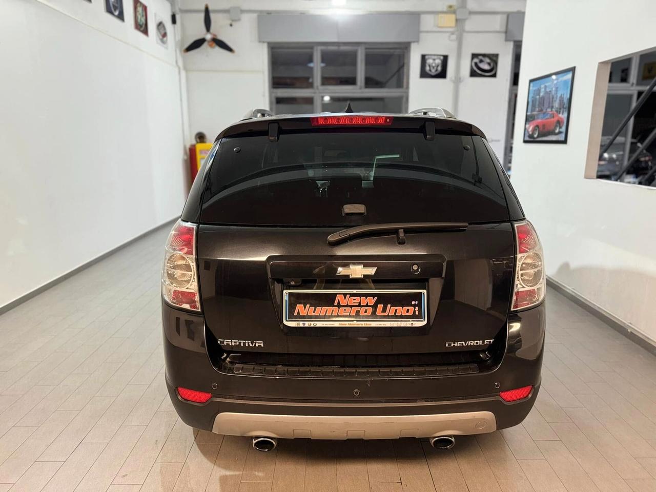 Chevrolet Captiva Chevrolet Captiva 2.2 Vcdi 184cv 4WD 2011 7 posti