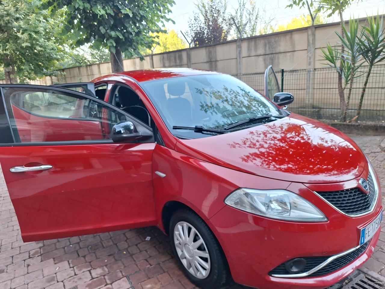 Lancia Ypsilon 1.3 MJT 16V 95 CV 5 porte S&S . Motore da revisione
