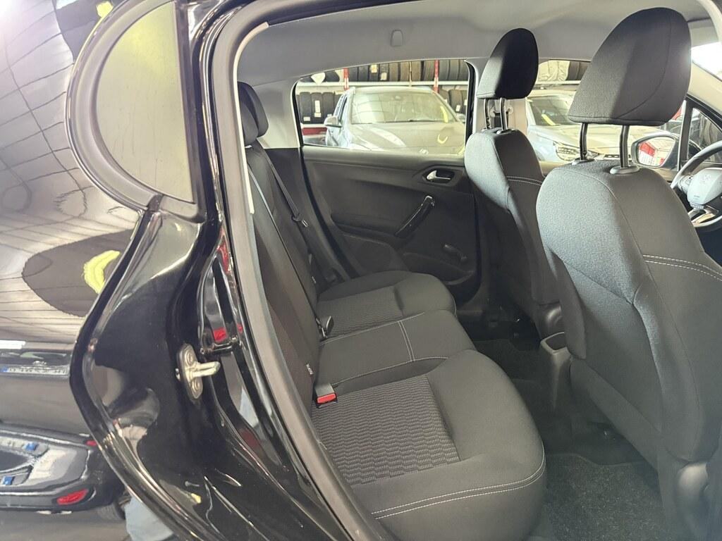 Peugeot 208 5 Porte 1.2 PureTech Allure