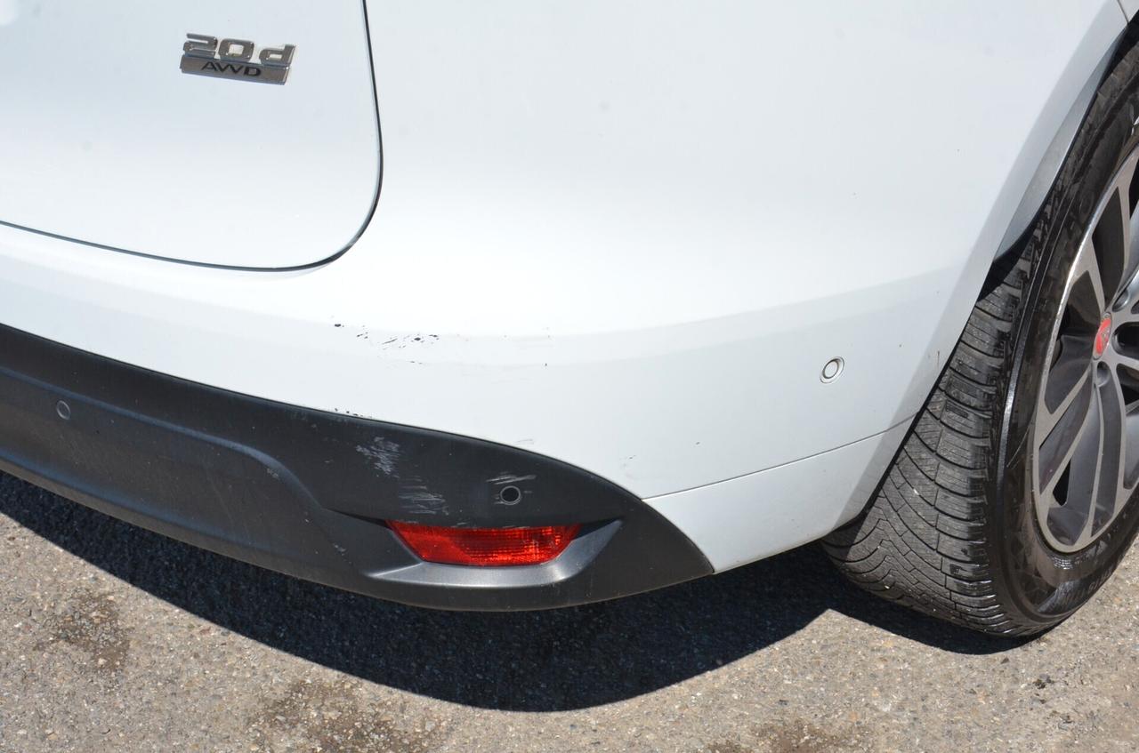 Jaguar F-Pace 2.0 D 180 CV AWD aut. R-Sport