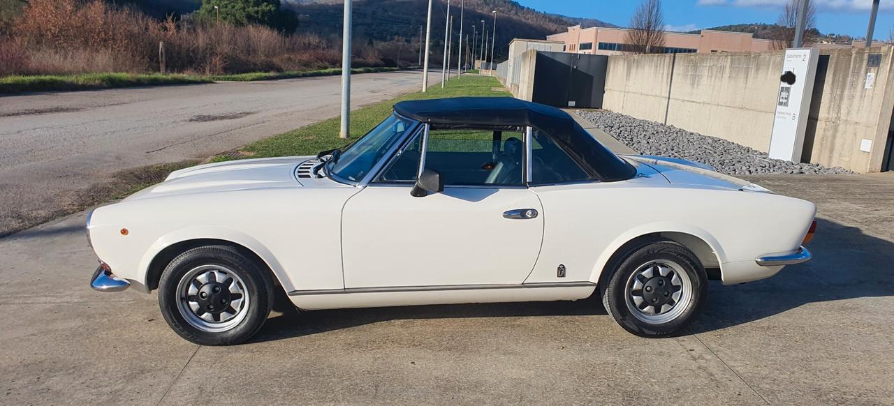 Fiat 124 Spider Spider