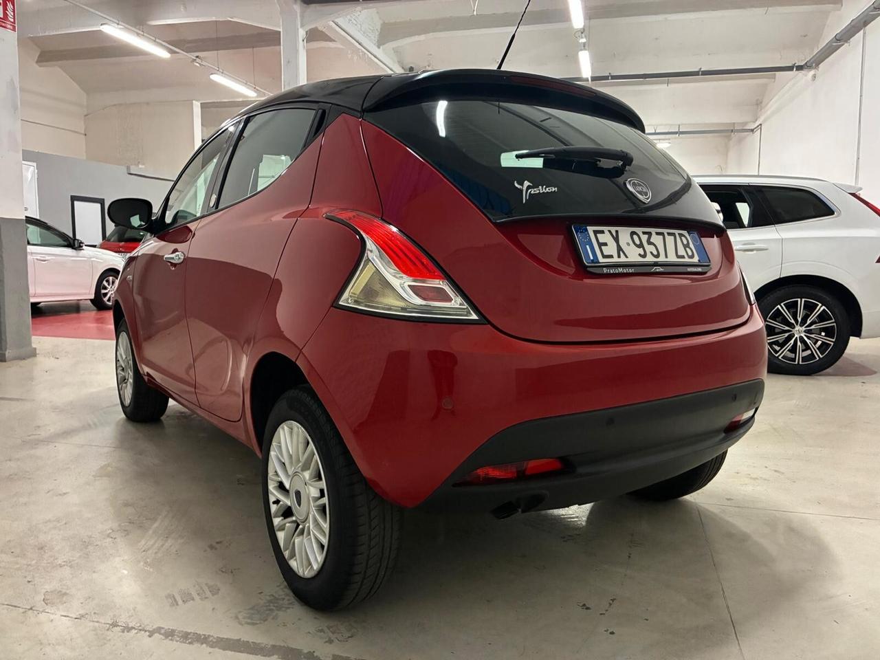 Lancia Ypsilon 0.9 TwinAir 85 CV 5 porte Metano Ecochic Gold