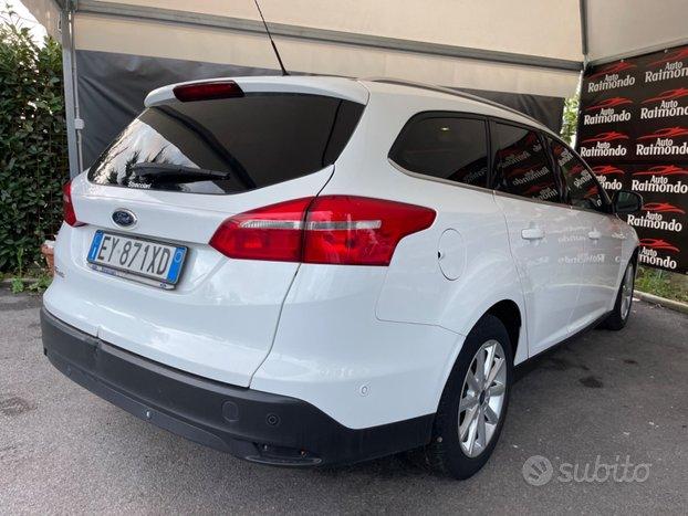 Ford Focus 1.5 TDCi 120 CV S.W TITANIUM