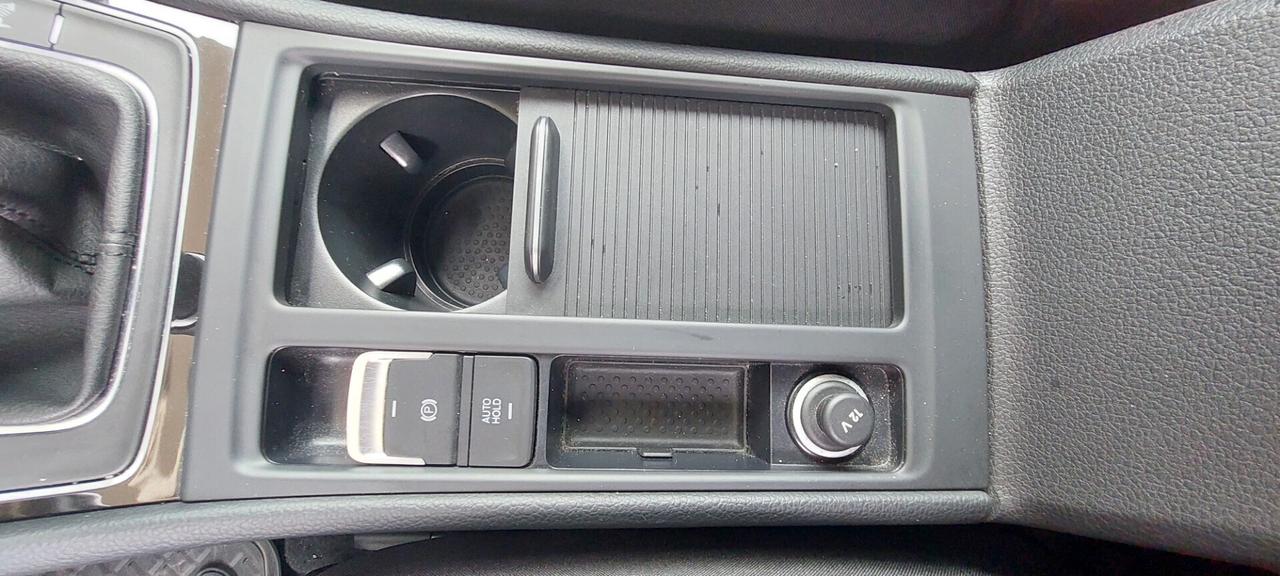 GOLF VARIANT COCKPIT DIGITAL VIRTUAL 1,5 BENZINA 130 CV BLUE MOTION IMPECCABILE NUOVA