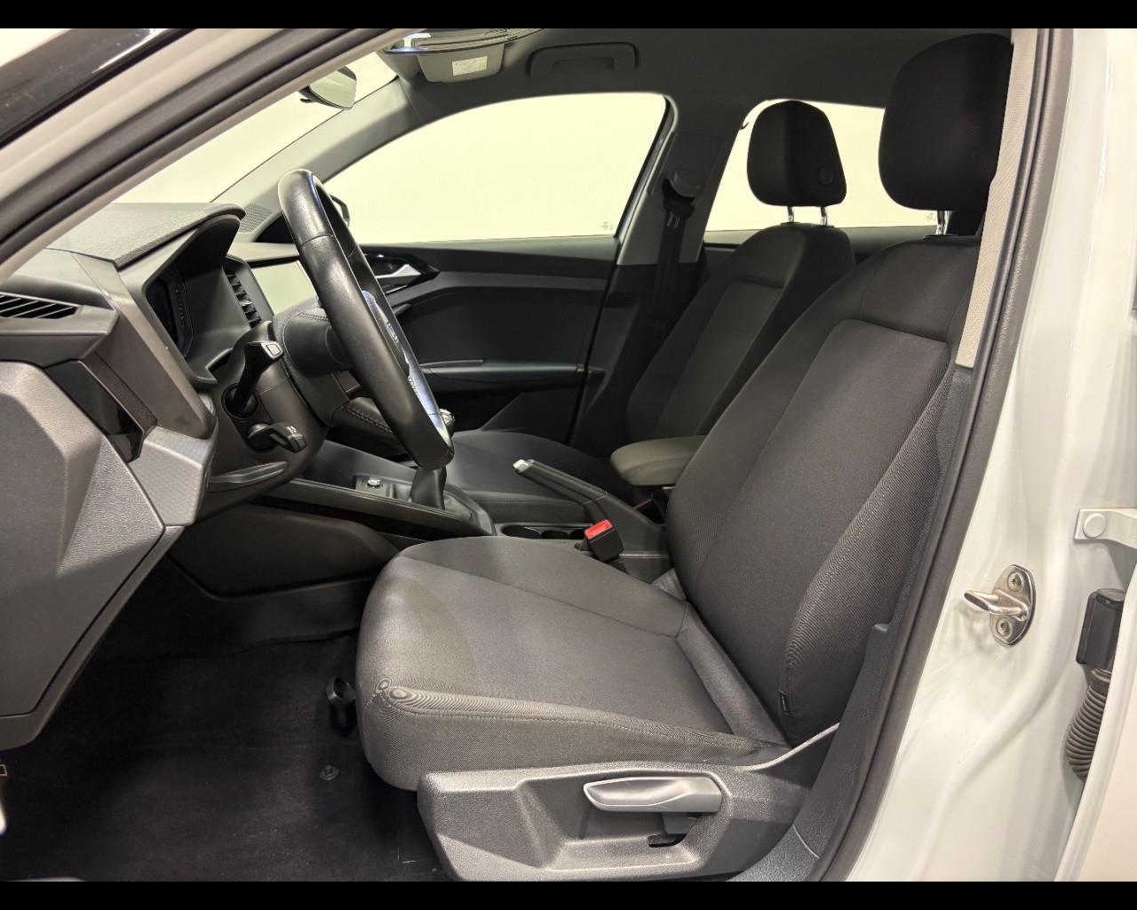 AUDI A1 SPORTBACK 30 TFSI ADVANCED