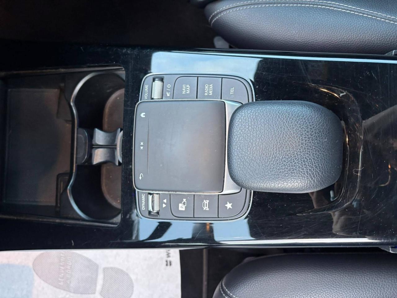 Mercedes-benz GLA 180 d Automatic Business :”:”:”: