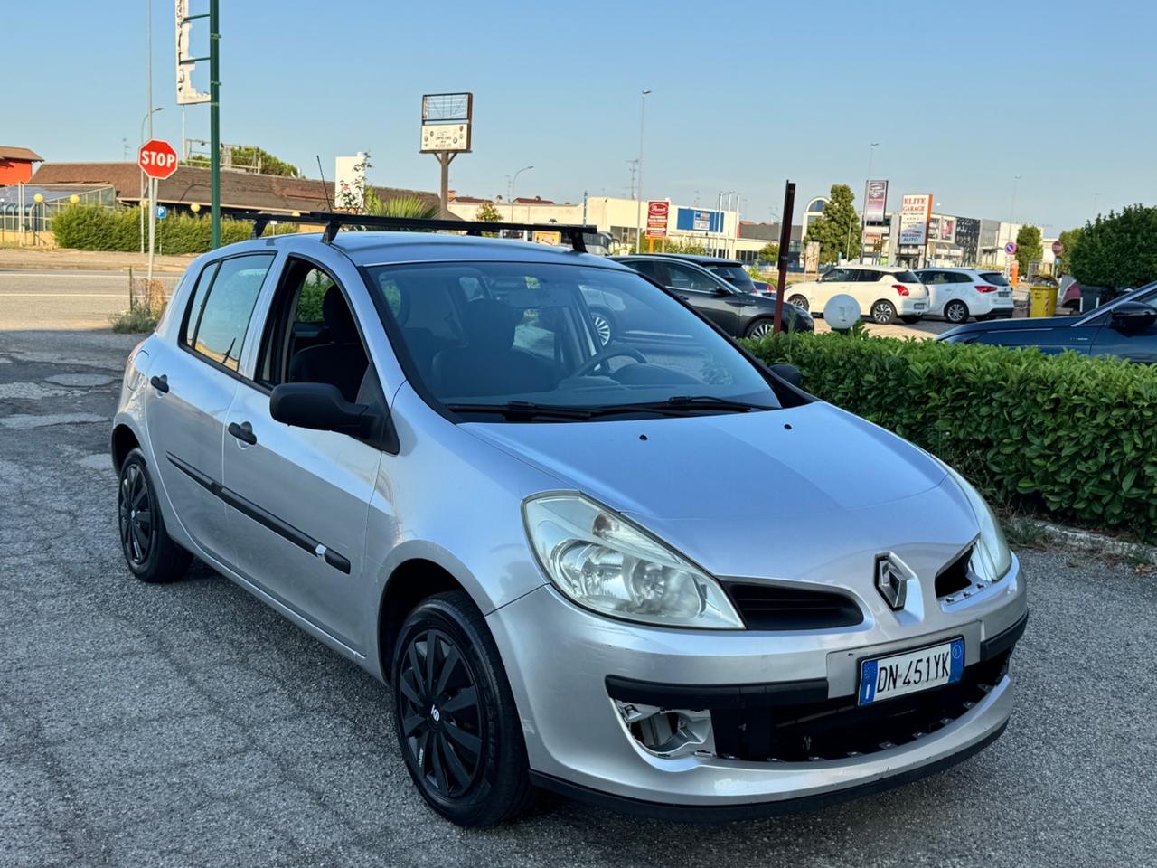 Renault Clio 1.2 16V 5 porte Dynamique