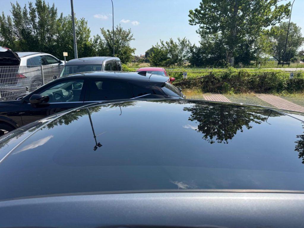 Jaguar E-Pace 2.0D 150Cv R-dynamic AWD Auto - Tetto/Navi/Pelle