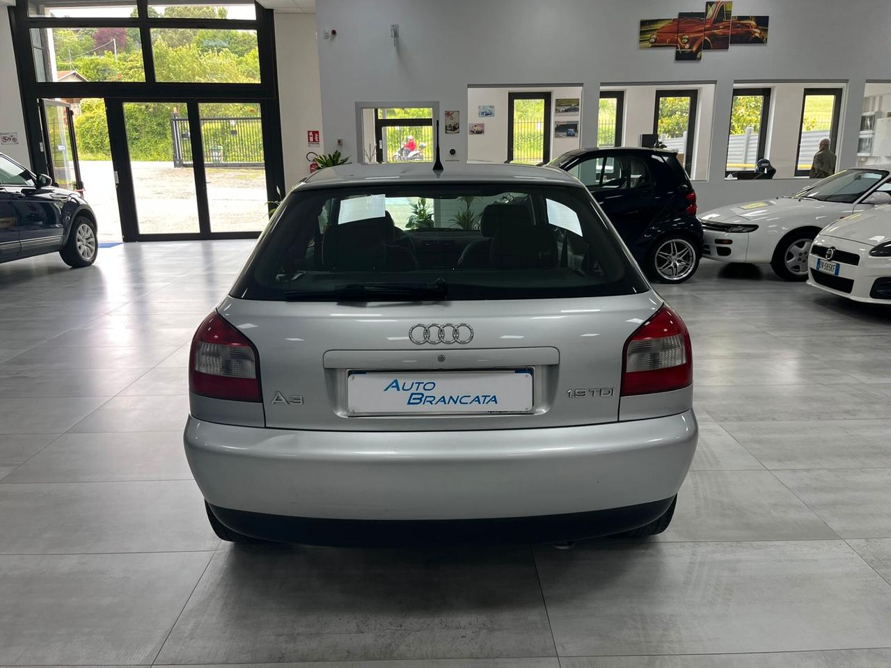 Audi A3 3p 1.9 tdi 110cv