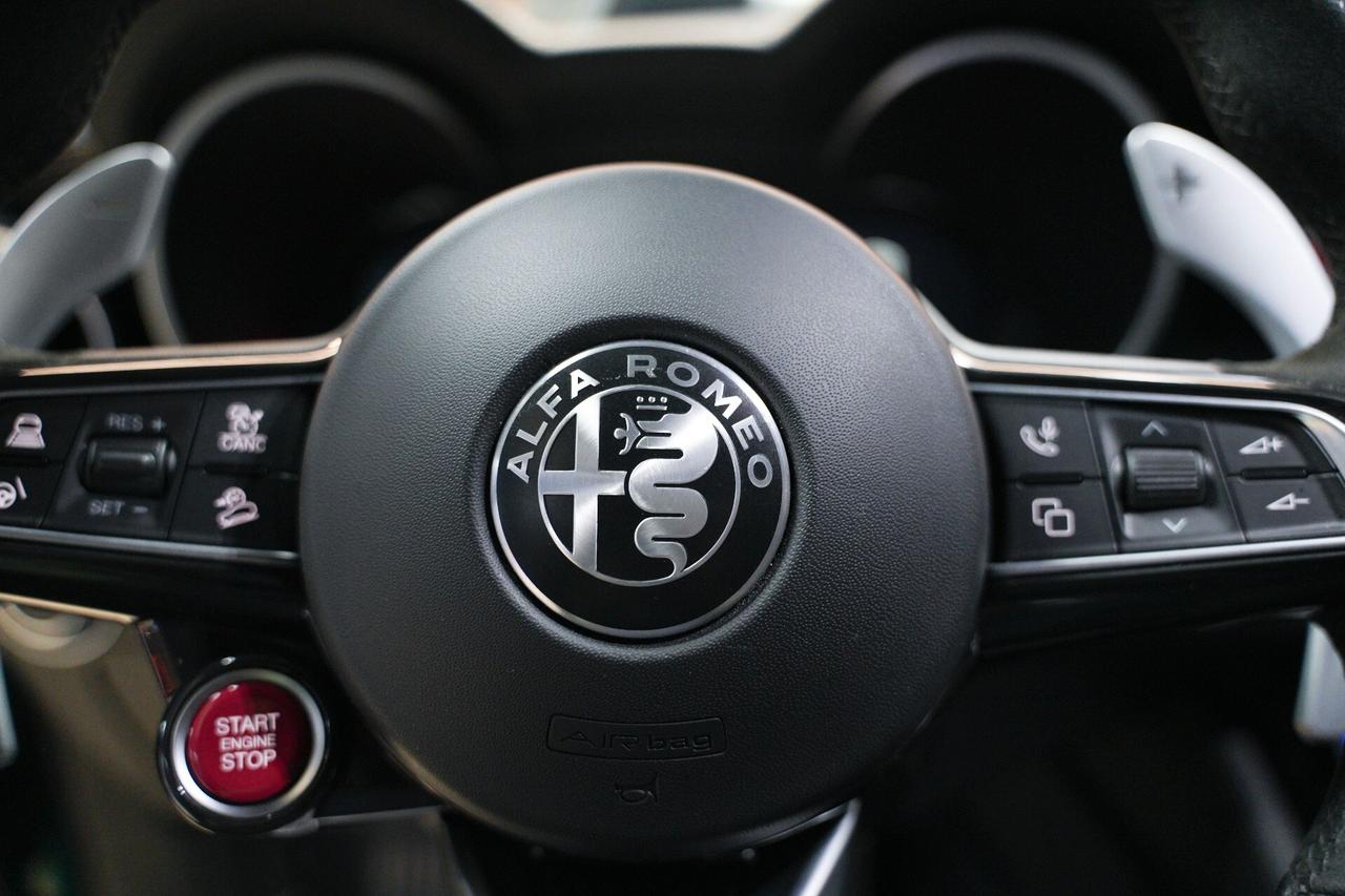 Alfa Romeo Stelvio 2.9 Bi-Turbo V6 520 CV AT8 Q4 Quadrifoglio 100° Anniversario
