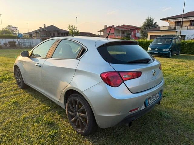 Alfa Romeo Giulietta 2.0 JTDm-2 140 CV Exclusive