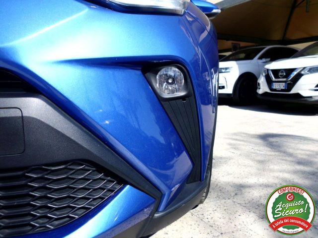 TOYOTA C-HR 1.8 Hybrid E-CVT Business