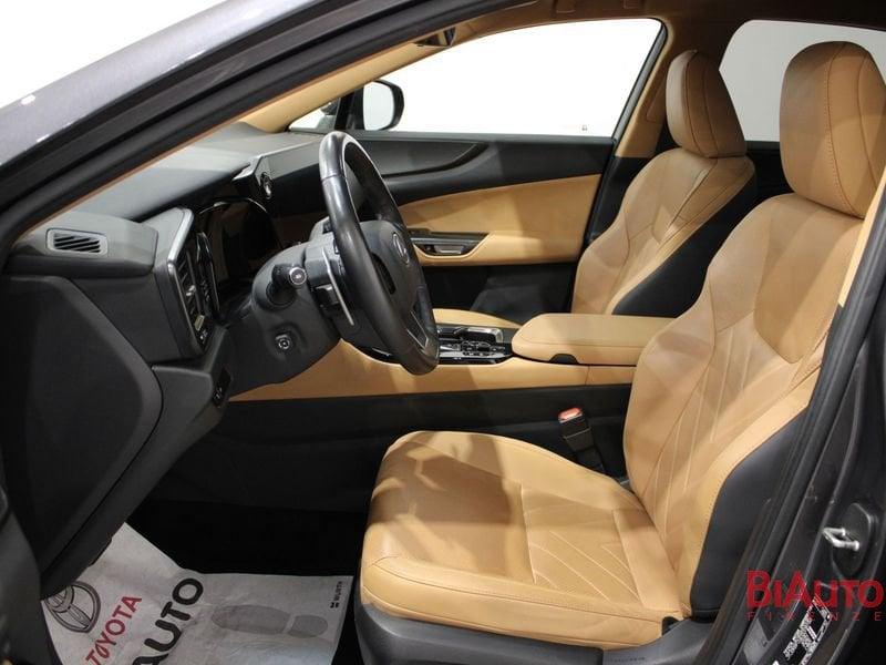 Lexus NX NX Plug-in 4WD Luxury