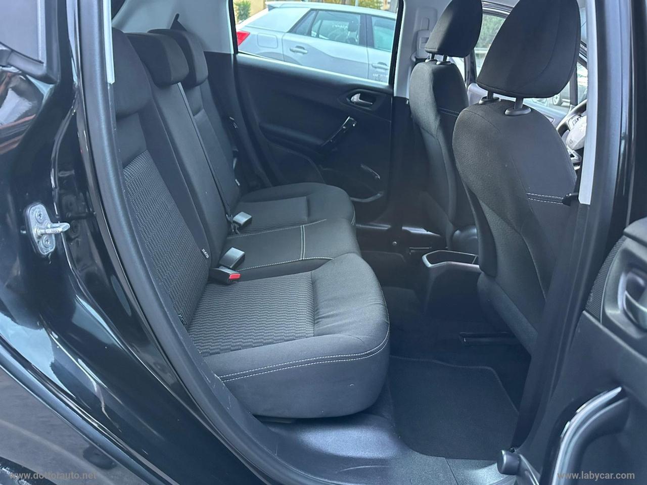 PEUGEOT 208 BlueHDi 75 5p. Allure