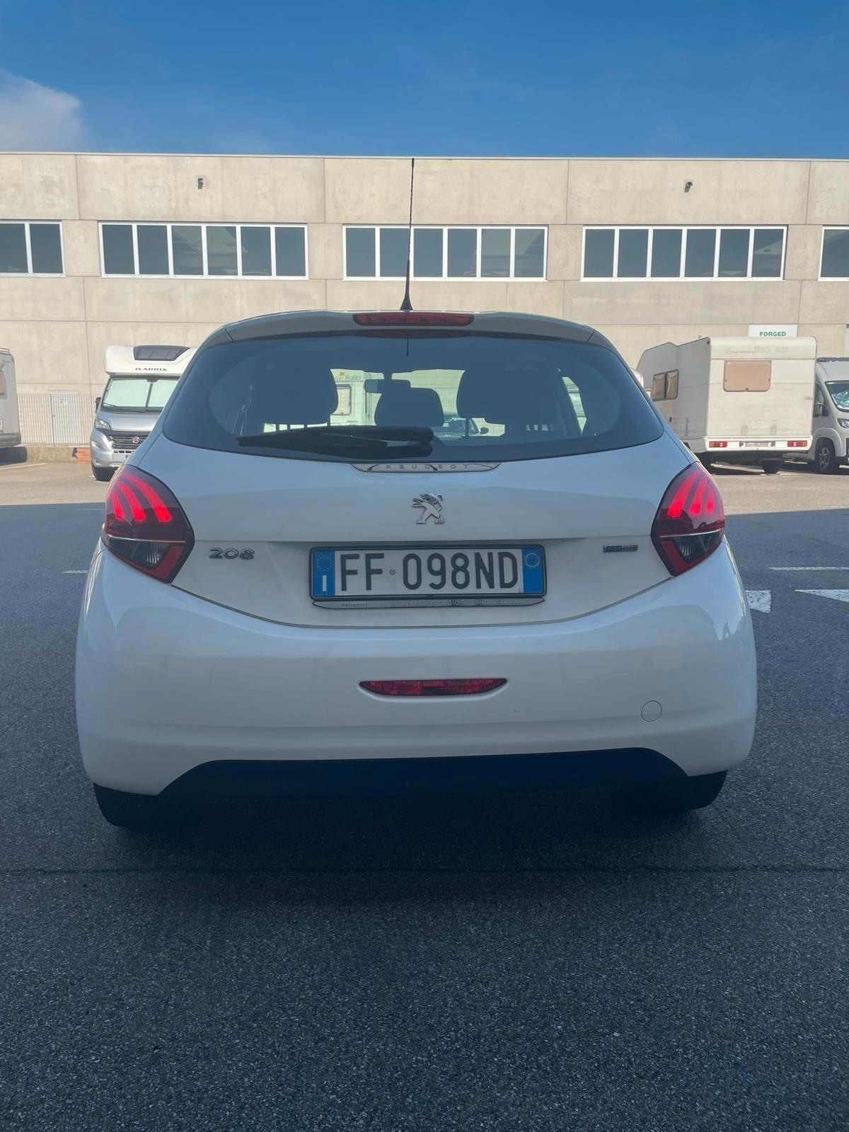 Peugeot 208 PureTech 82 5p. GPL Allure