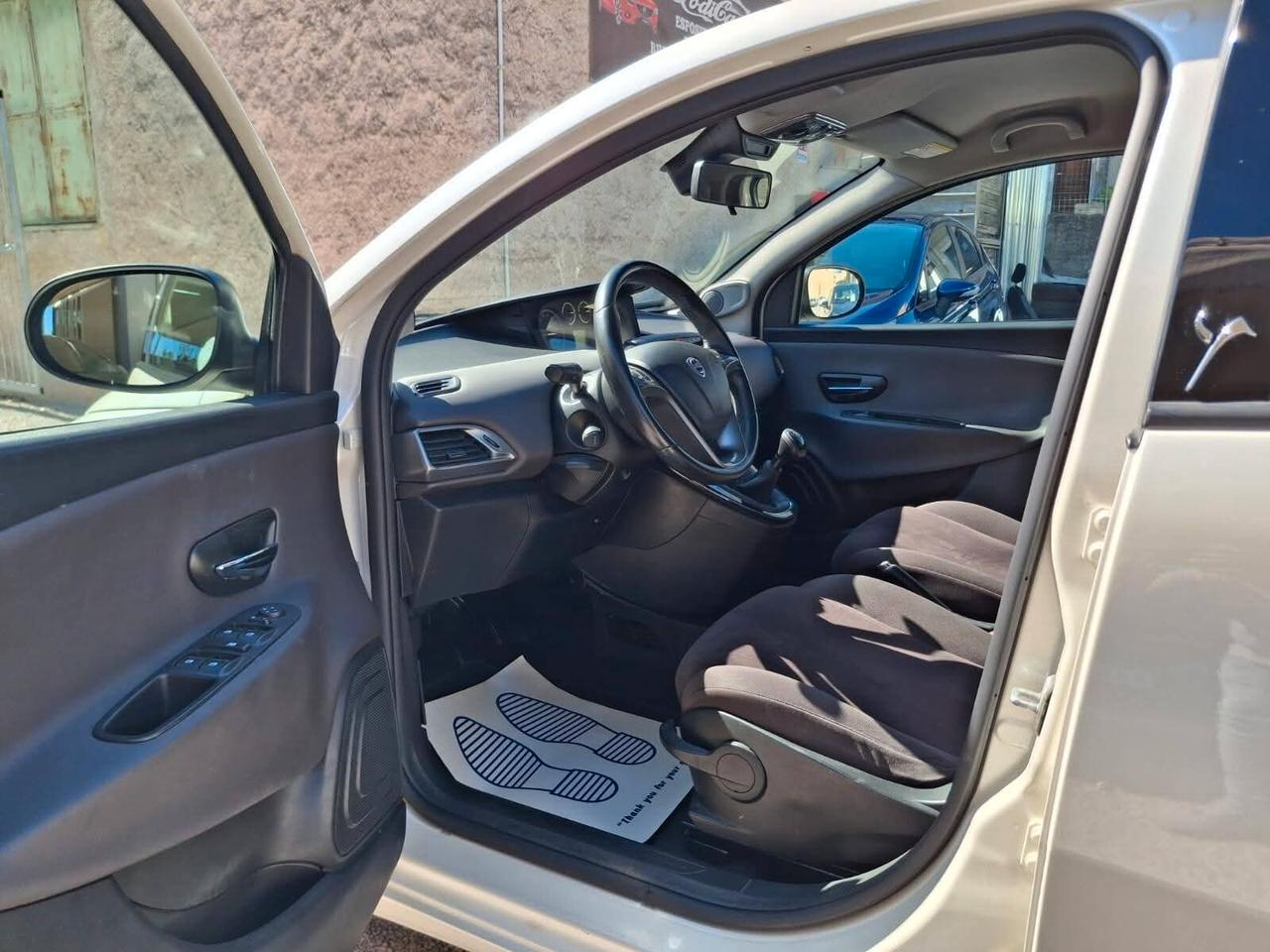 Lancia Ypsilon 1.3 MJT 16V 95 CV 5 porte S&S Gold