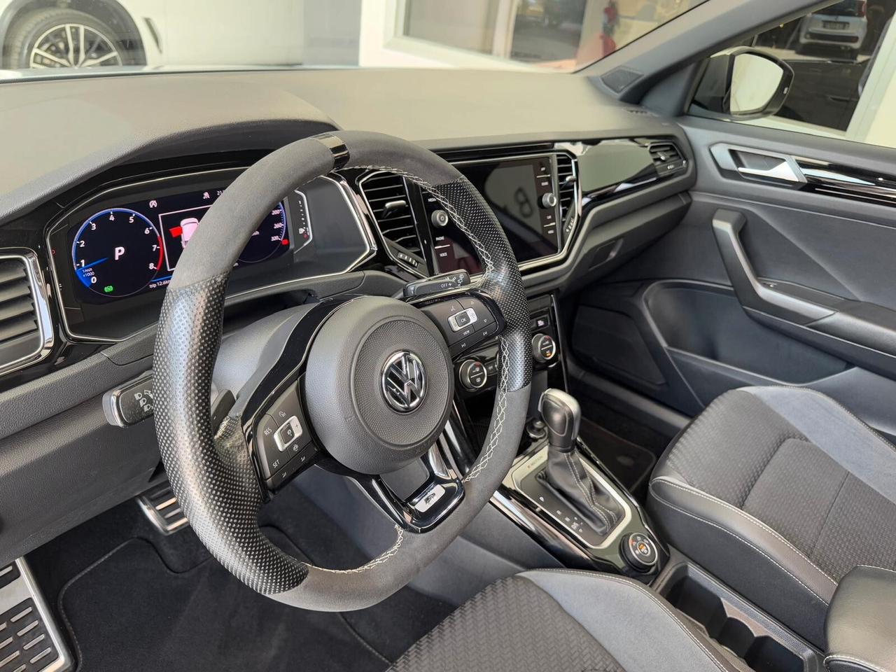 Volkswagen T-Roc R 2.0 TSI DSG 4MOTION (SCARICO AKRAPOVIC)