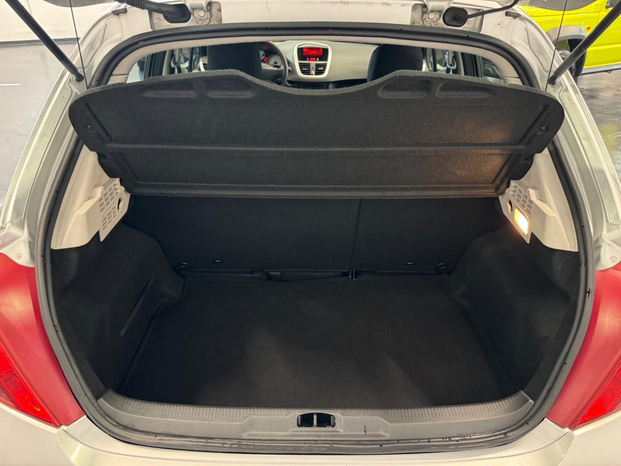 Peugeot 207 1.4 HDi 70CV KM REALI! AFFARE!!