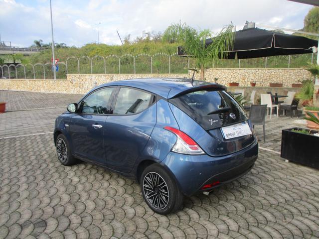 LANCIA Ypsilon 1.0 FireFly 5 porte S&S Hybrid Alberta Ferretti