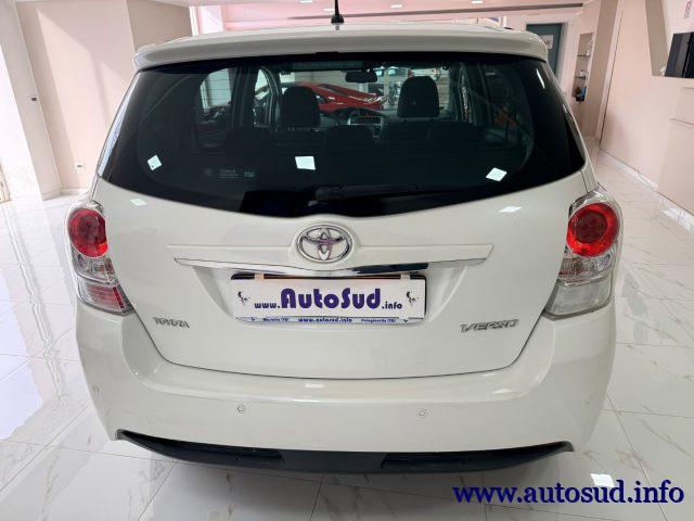 TOYOTA Verso 2.0 D Active 7 posti