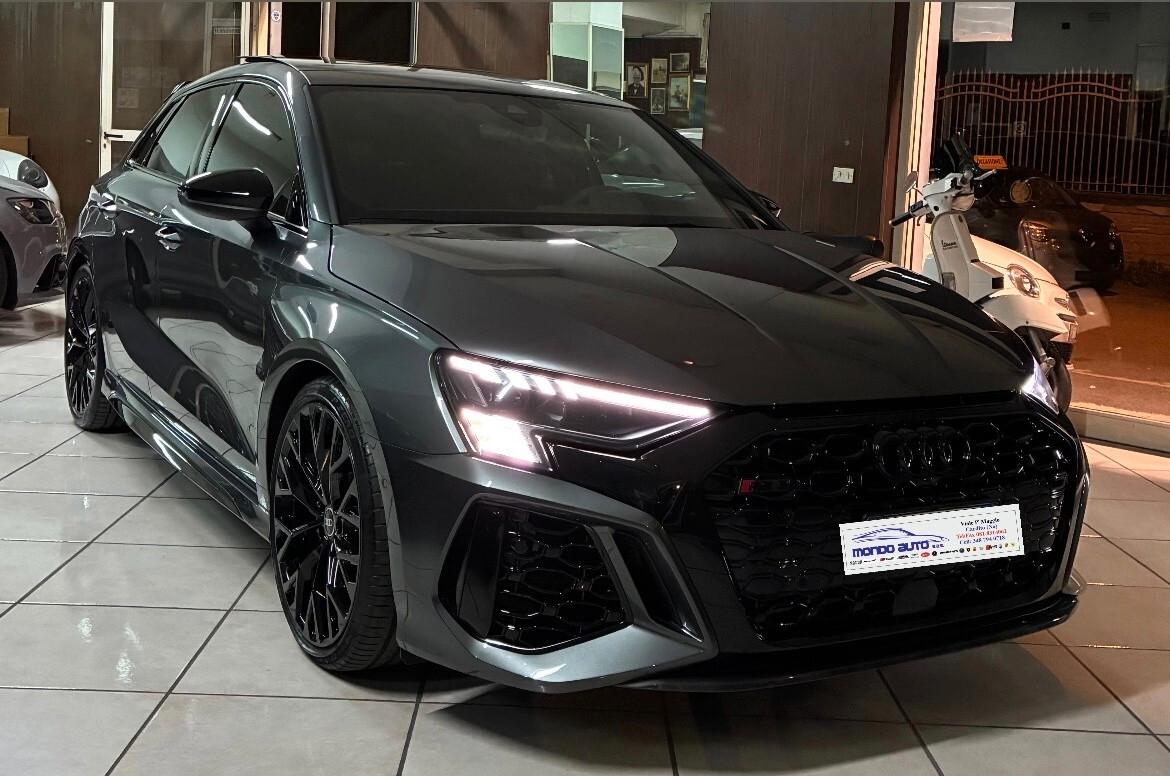 Audi RS3 2.5 TFSI 400 CV QUATTRO S-TRONIC SPORTBACK CARBOCERAMICA