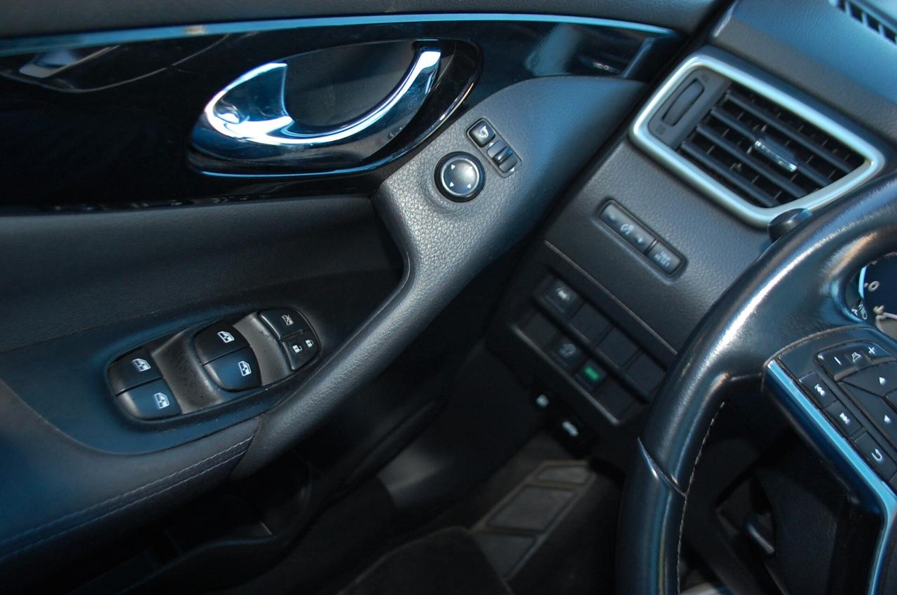 Nissan Qashqai 1.5 dci N-Connecta 115CV dct Uff Italy Navi Tetto