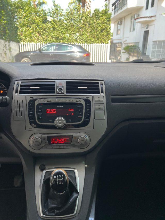 FORD Kuga + 2.0 TDCi 136 CV 2WD DPF