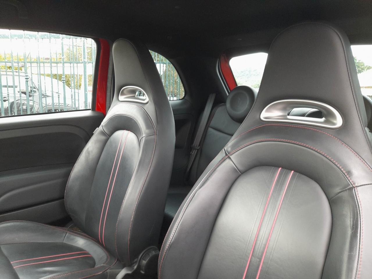 Abarth 500 1.4 Turbo T-Jet Custom