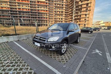 TOYOTA RAV4 2.2 D-4D 150 CV DPF Luxury