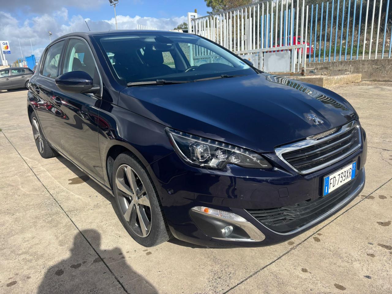 Peugeot 308 BlueHDi 120 S&S EAT6 Allure