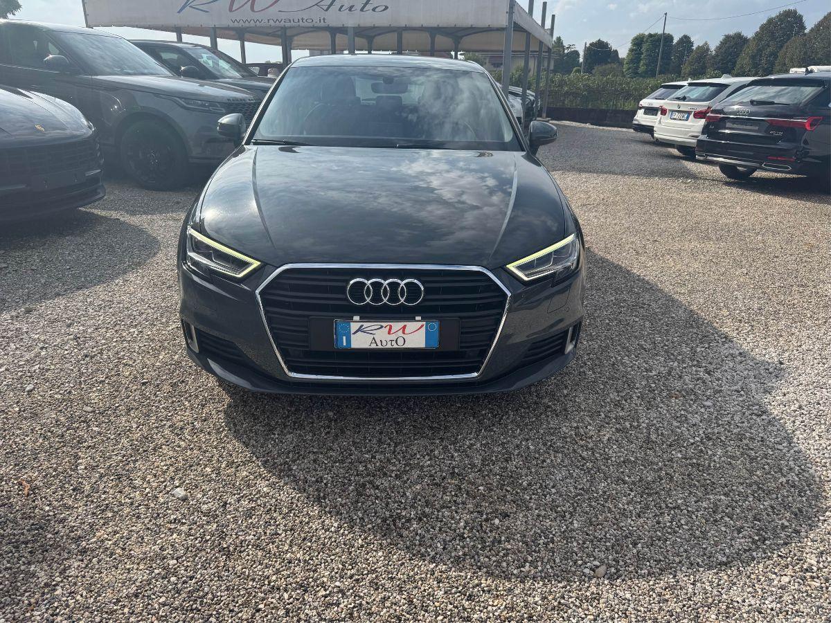 AUDI - A3 - 1.6 TDI S tronic Sport VIRTUAL