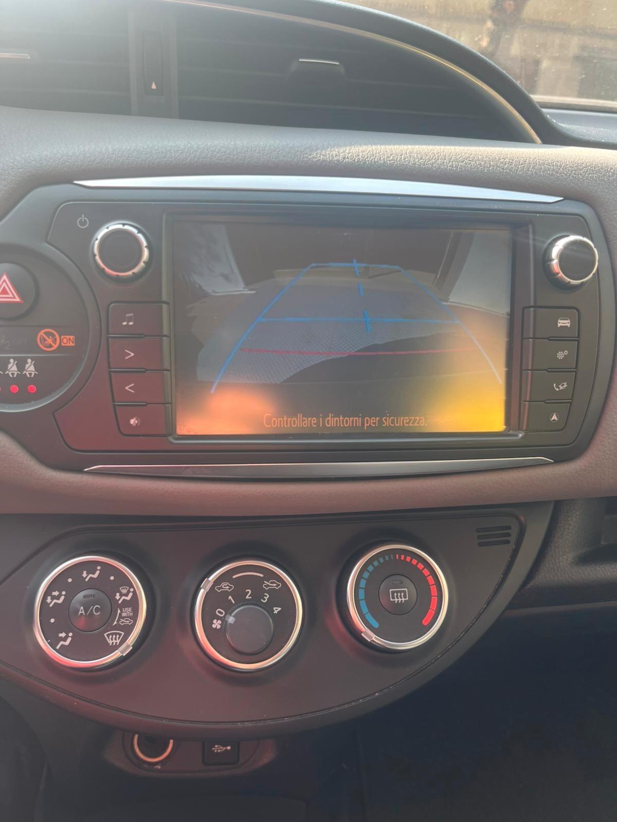 Toyota Yaris 1.0 5 porte Active