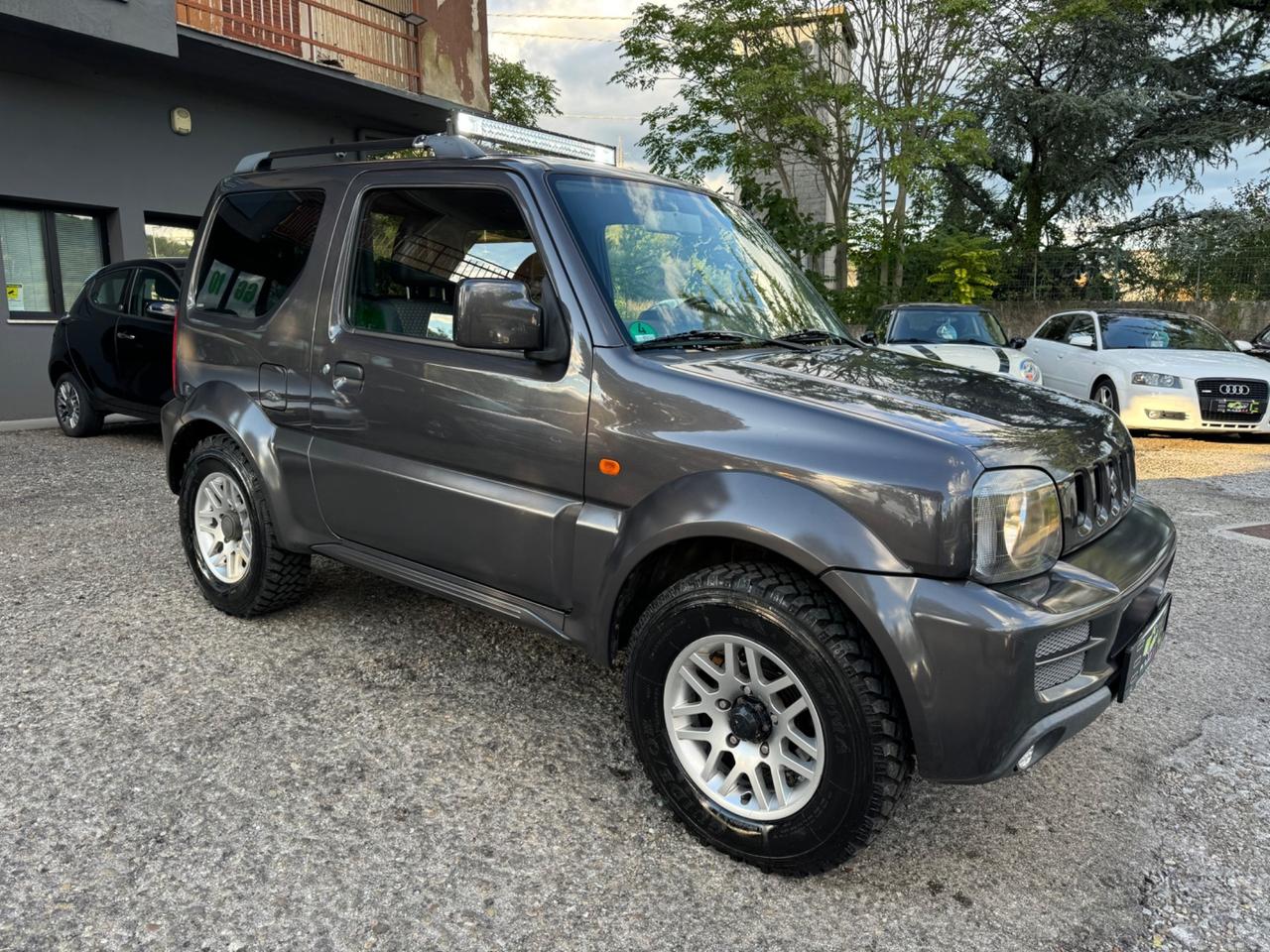 SUZUKI JIMNY 4WD