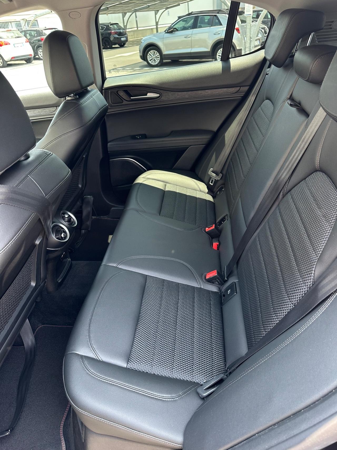 ALFA STELVIO 2.2 Turbodiesel 210 CV AT8 B-TECH