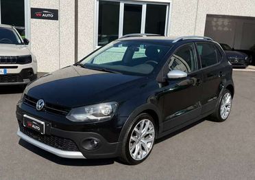 Volkswagen Polo CROSS Neopatentati 5p 1.4 tdi Euro 6B CARPLAY/SEDILI RISC.