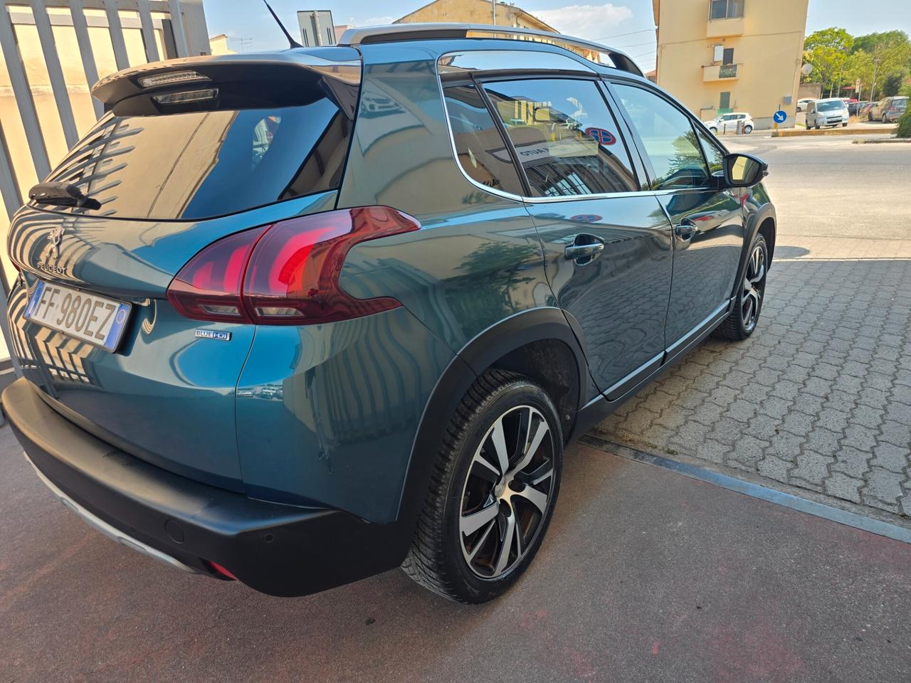 Peugeot 2008 BlueHDi 120 S&S Crossway