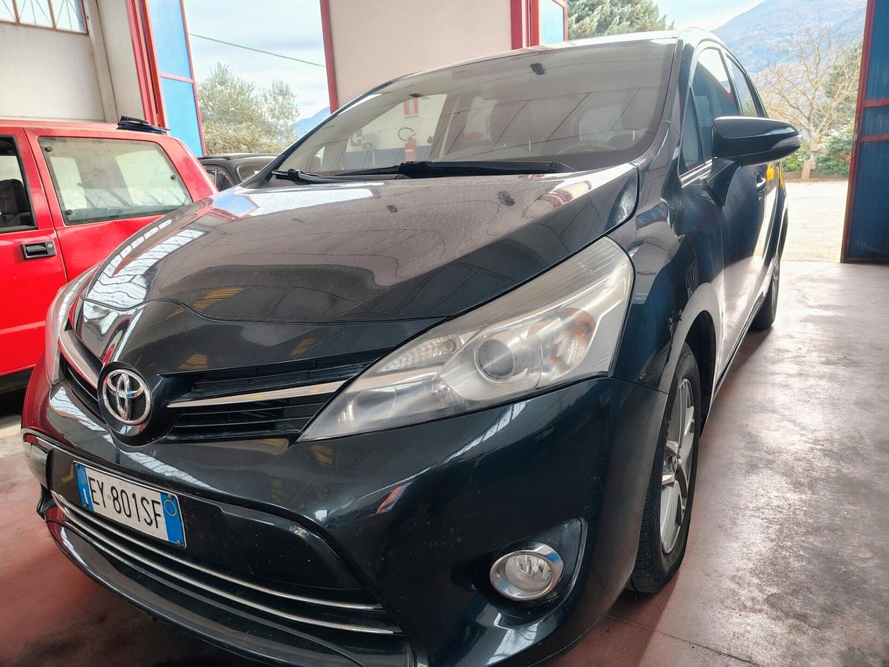 Toyota Verso 1.6 D-4D Style