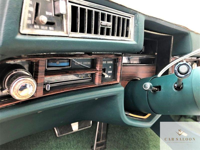 Cadillac De Ville