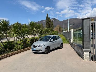 LANCIA - Ypsilon - 1.0 FireFly 5p.S&S Hyb. Eco A.F.